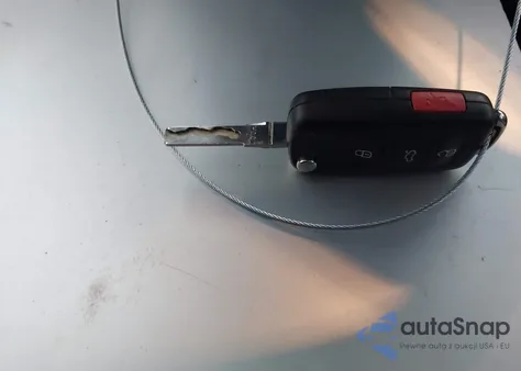 2013 Volkswagen Beetle 2.5L из США, поврежденный, VIN 3VWJX7AT8DM688766